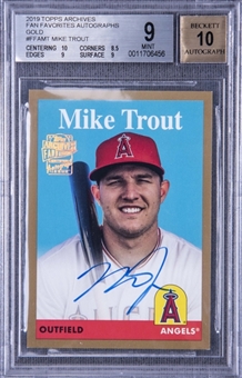 2019 Topps Archive Fan Favorites Gold #FFAMT Mike Trout Signed Card (#1/1) - BGS MINT 9/BGS 10